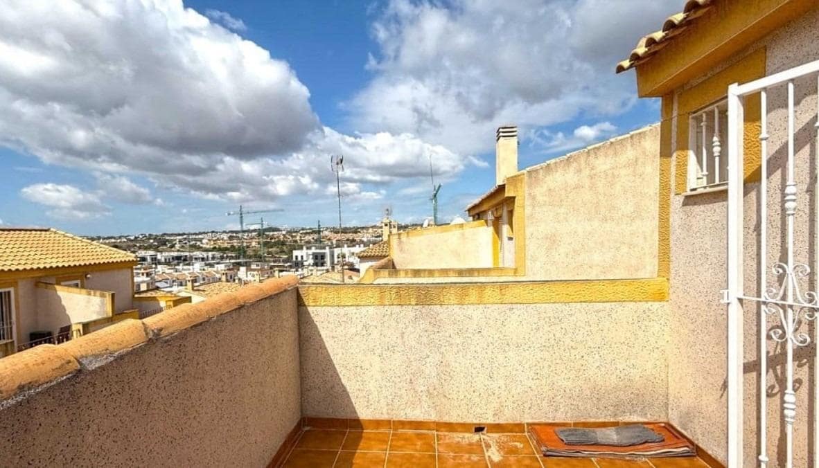 3 sovrum Radhus till salu i La Florida med pool - 184 900 € (Ref: 9449049)