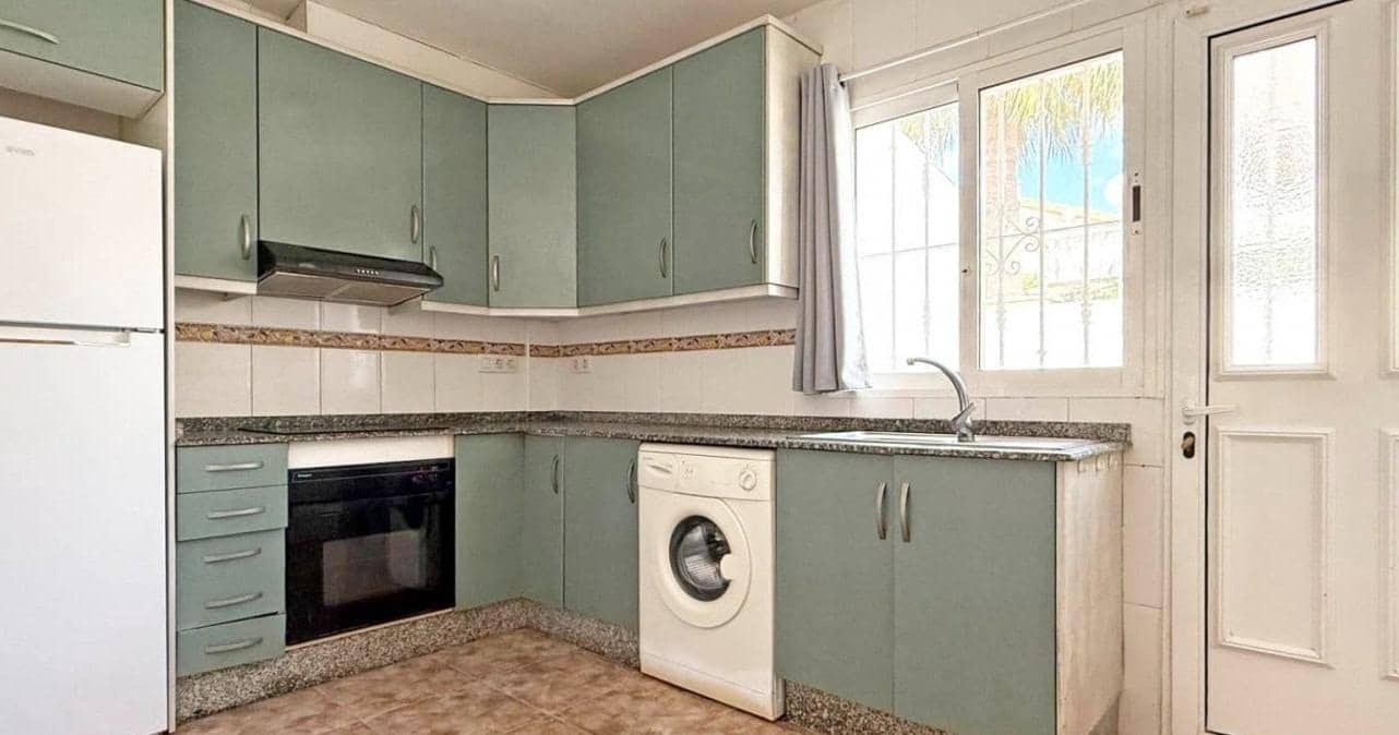 3 sovrum Radhus till salu i La Florida med pool - 184 900 € (Ref: 9449049)