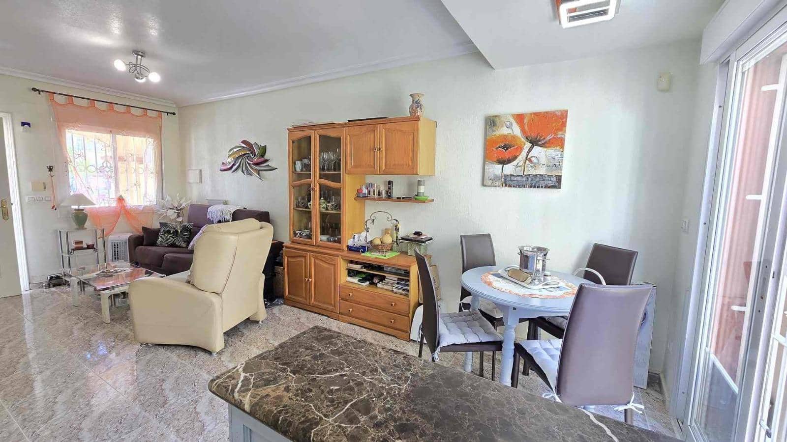 2 soveværelse Rækkehus til salg i El Limonar med swimmingpool - € 152.900 (Ref: 9449051)