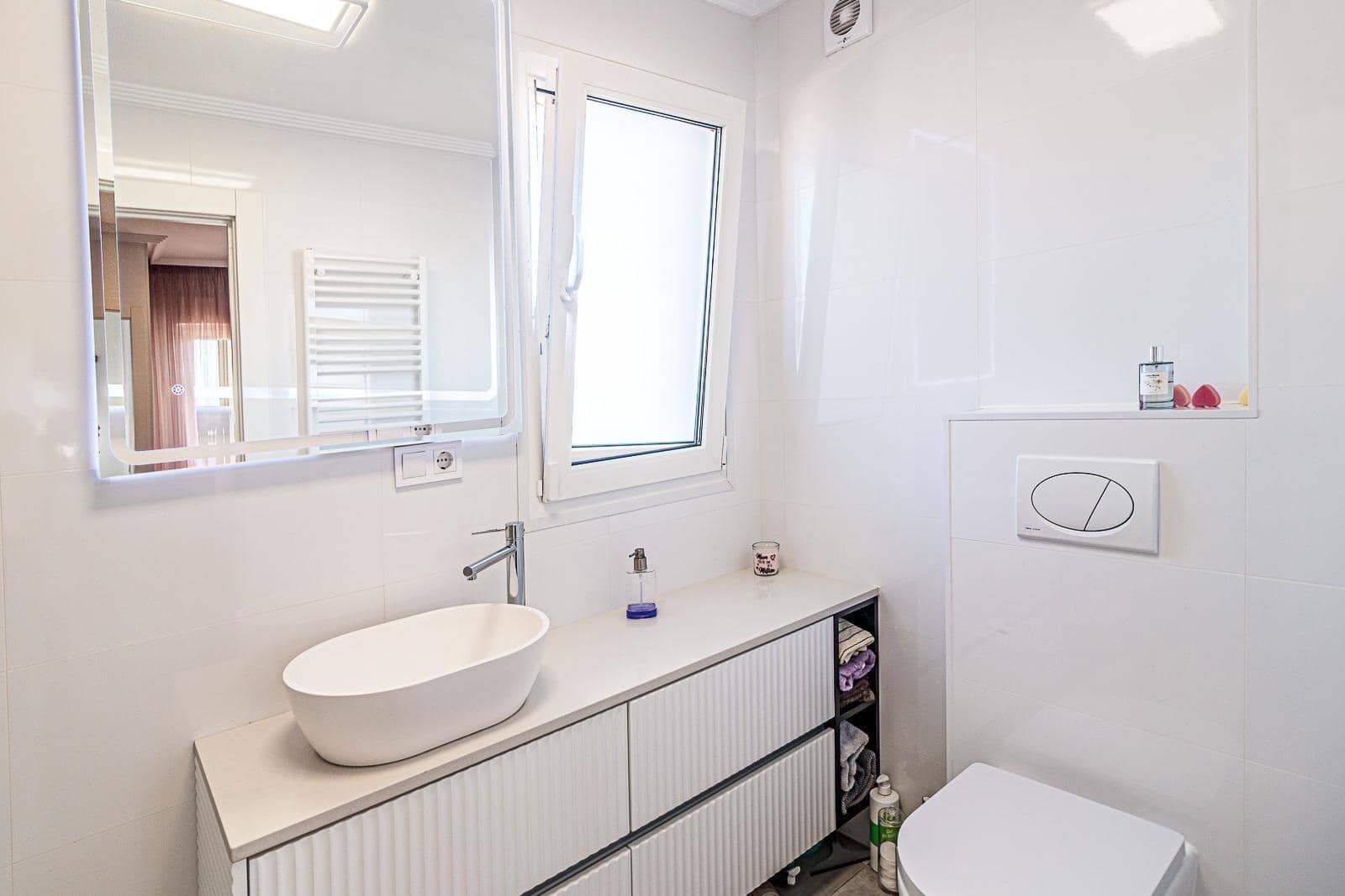 1 makuuhuone Kattohuoneisto myytävänä paikassa Torrevieja mukana 
autotalli - 160 000 € (Ref: 9449052)