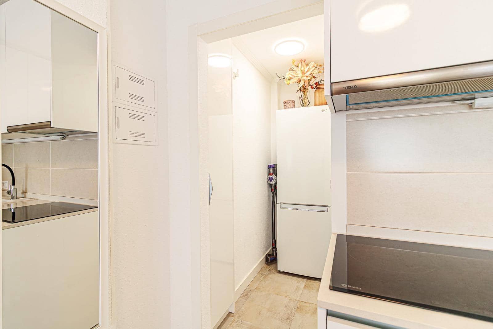 Ático de 1 habitación en Torrevieja en venta con garaje - 150.000 € (Ref: 9449052)