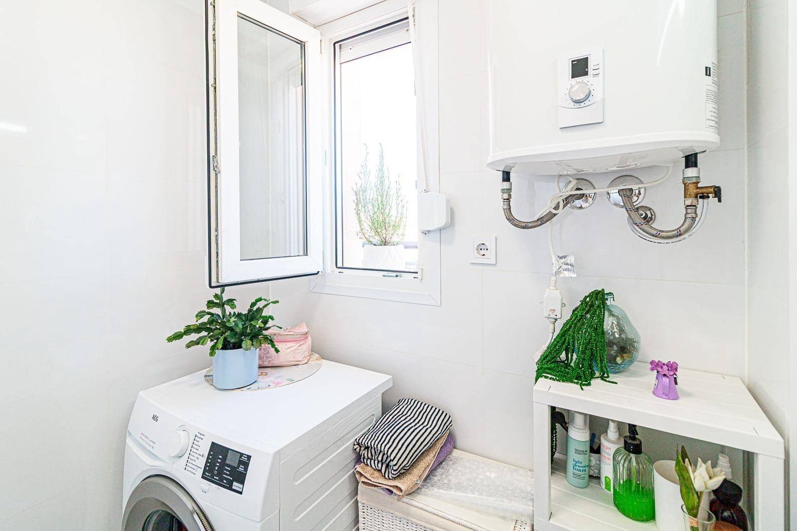 Ático de 1 habitación en Torrevieja en venta con garaje - 150.000 € (Ref: 9449052)