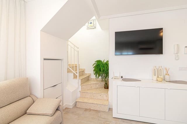 1 sovrum Takvåning till salu i Nueva Torrevieja, Torrevieja med garage - 150 000 € (Ref: 9449052)