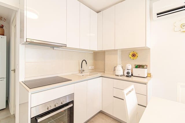 1 sovrum Takvåning till salu i Nueva Torrevieja, Torrevieja med garage - 150 000 € (Ref: 9449052)