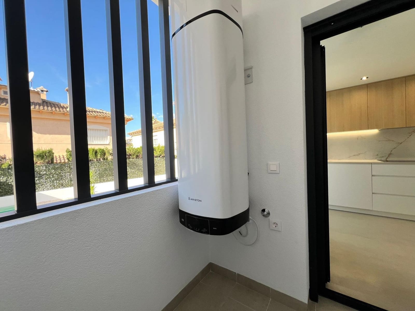 3 soverom Villa til salgs i Benferri med svømmebasseng garasje - € 306 000 (Ref: 9449053)