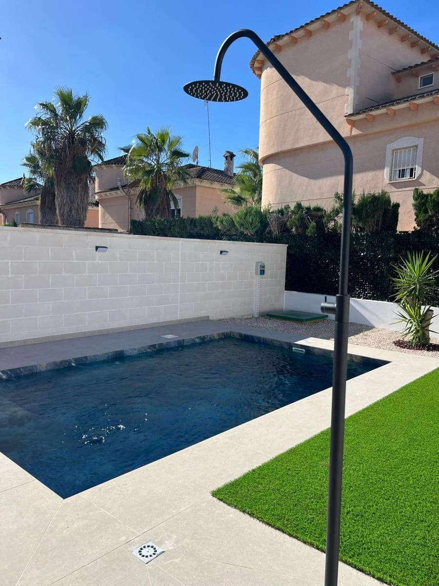 3 slaapkamer Villa te koop in Benferri met zwembad garage - € 318.000 (Ref: 9449053)