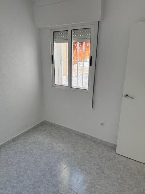 3 sypialnia Bungalow na sprzedaż w Torrevieja - 142 500 € (Ref: 9450452)