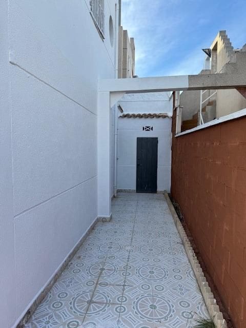 3 sypialnia Bungalow na sprzedaż w Torrevieja - 142 500 € (Ref: 9450452)