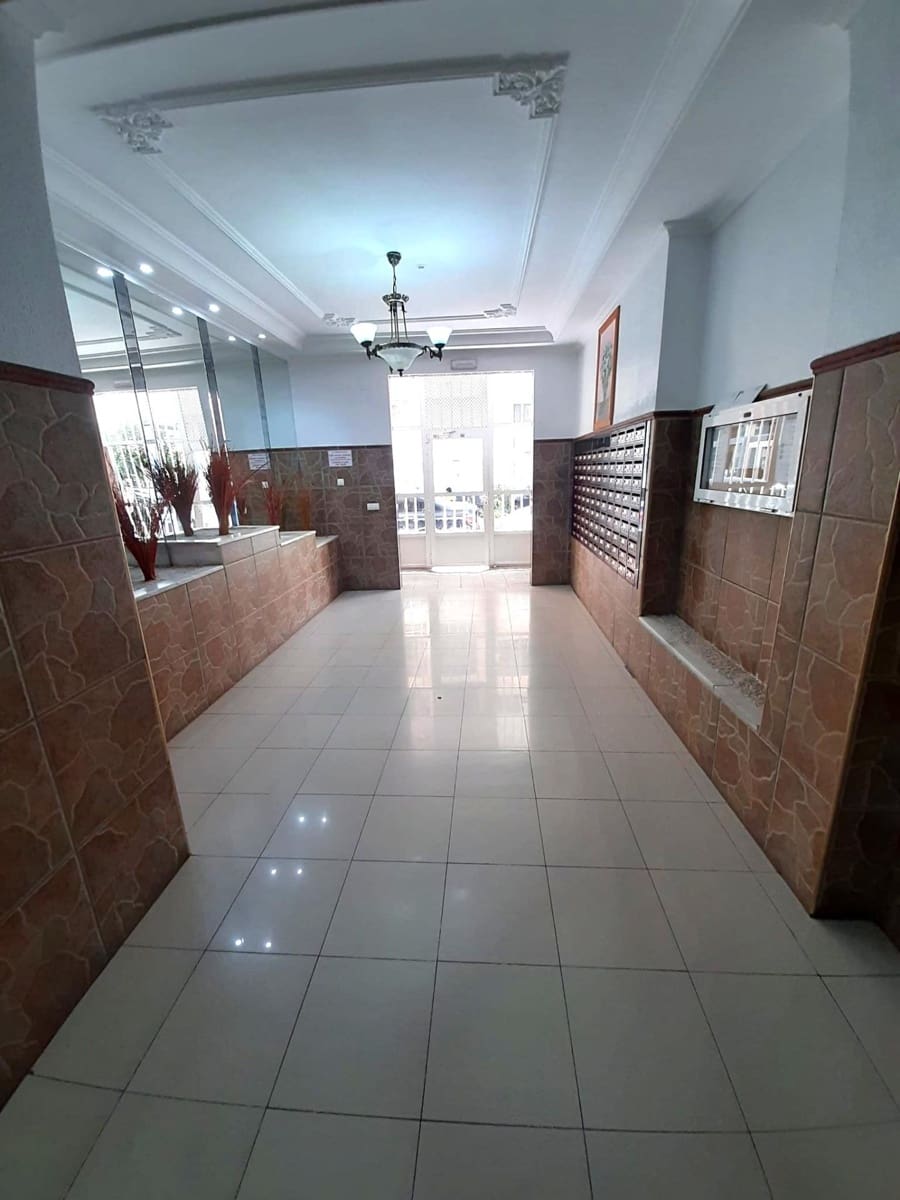 2 sypialnia Apartament na sprzedaż w Torrevieja z basenem - 135 000 € (Ref: 9450453)