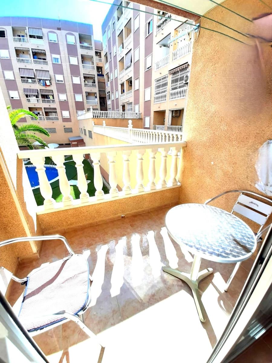 2 chambre Appartement à vendre à Torrevieja avec piscine - 135 000 € (Ref: 9450453)