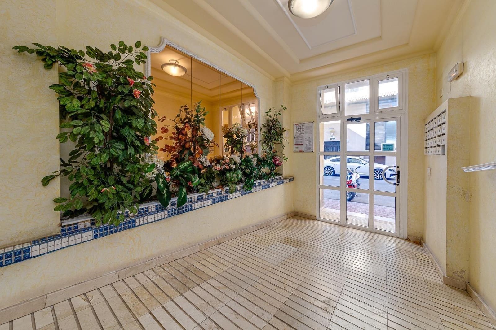 2 bedroom Penthouse for sale in Torrevieja with pool garage - € 166,300 (Ref: 9465686)