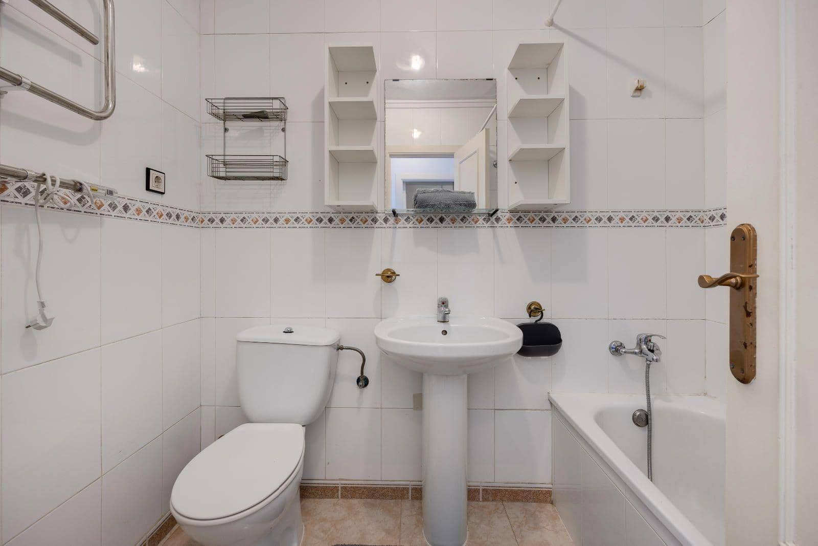 3 sovrum Bungalow till salu i Torrevieja med pool - 144 990 € (Ref: 9468577)