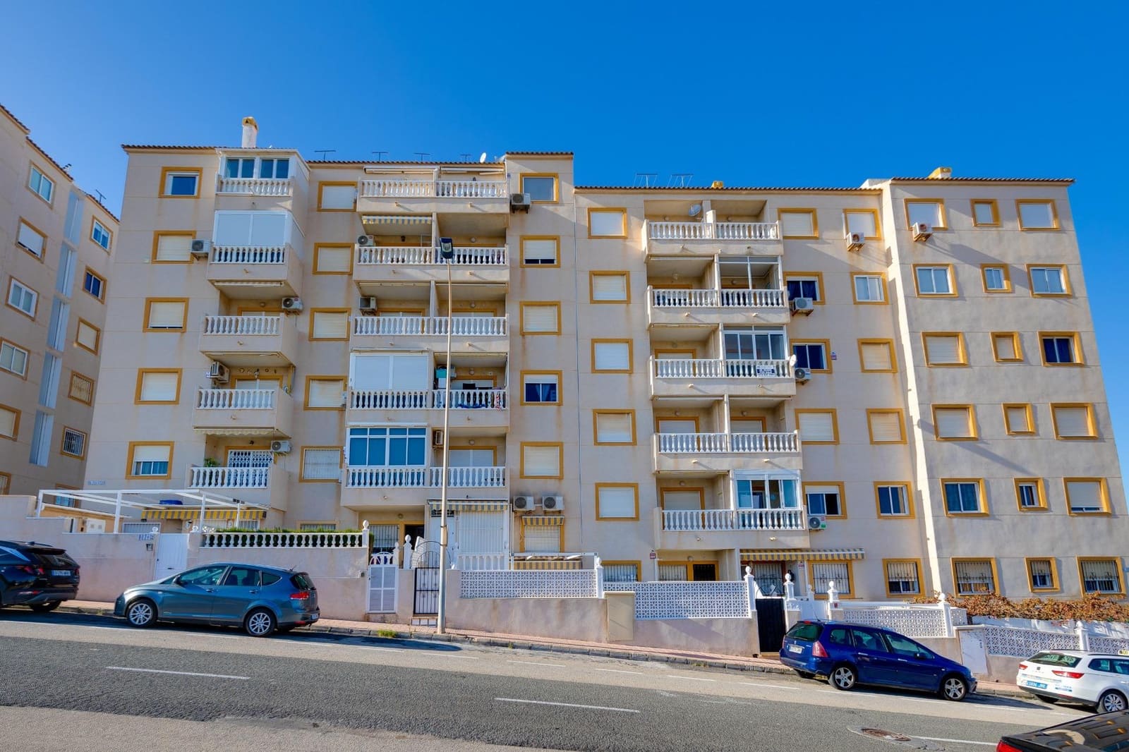 1 makuuhuone Huoneisto myytävänä paikassa La Mata mukana uima-altaan - 115 000 € (Ref: 9470603)