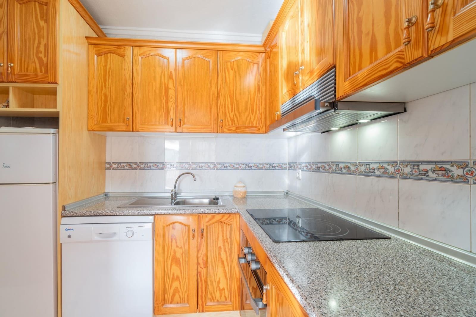 2 makuuhuone Rivitalo myytävänä paikassa Playa Flamenca mukana uima-altaan - 189 000 € (Ref: 9497553)