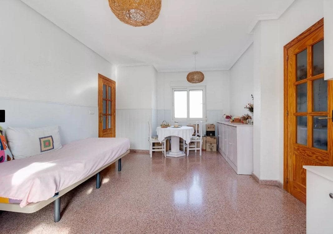 2 bedroom Penthouse for sale in Torrevieja - € 169,500 (Ref: 9497555)