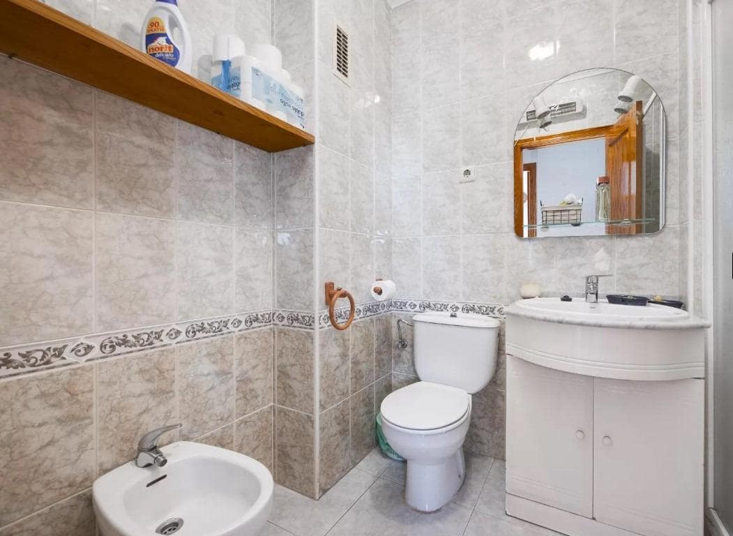 2 bedroom Penthouse for sale in Torrevieja - € 169,500 (Ref: 9497555)