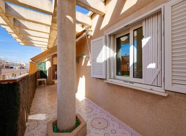 Ático de 2 habitaciones en Parque de las Naciones, Torrevieja en venta - 154.900 € (Ref: 9497555)