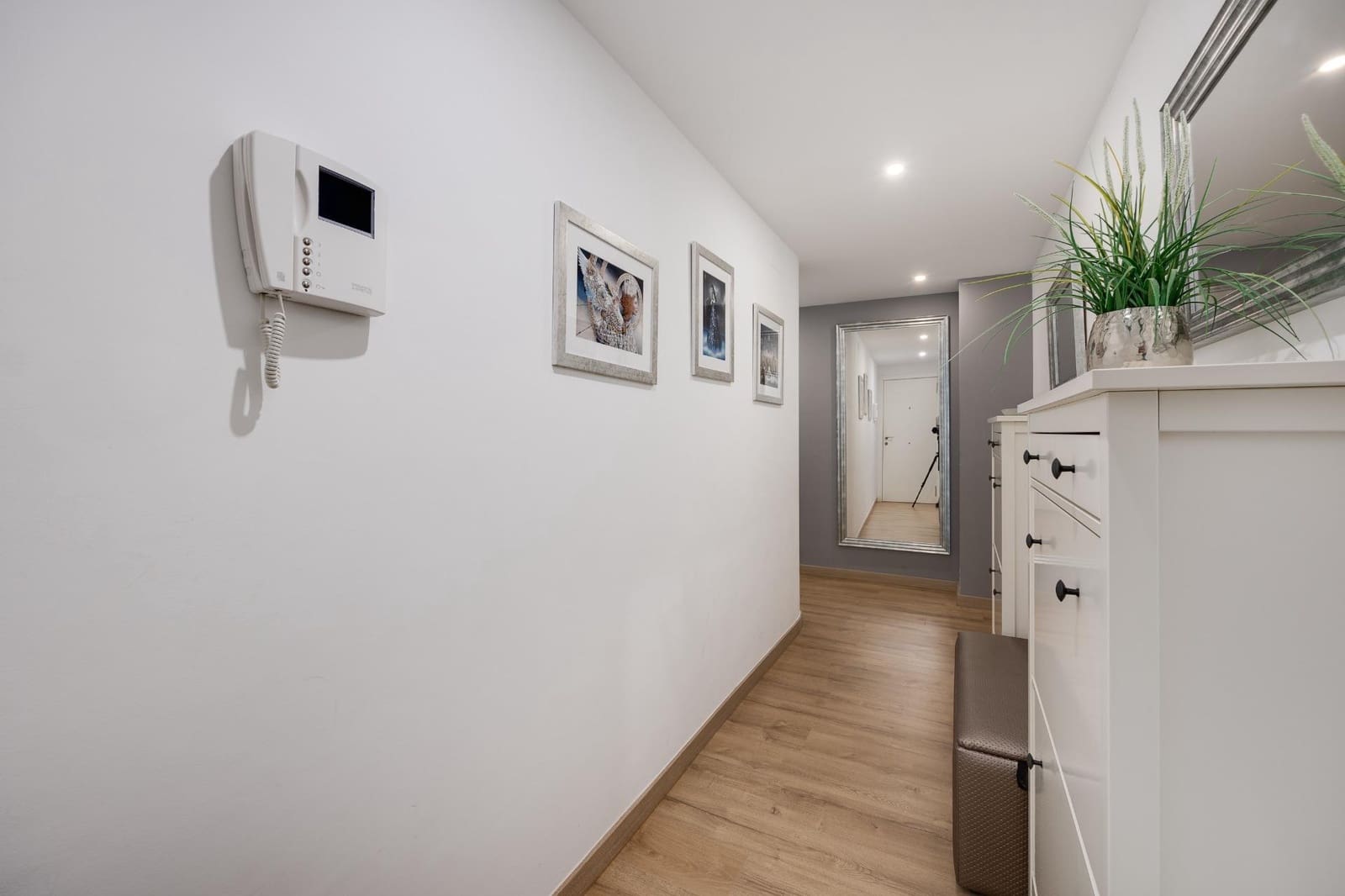 3 bedroom Apartment for sale in Torrevieja with garage - € 315,000 (Ref: 9511264)