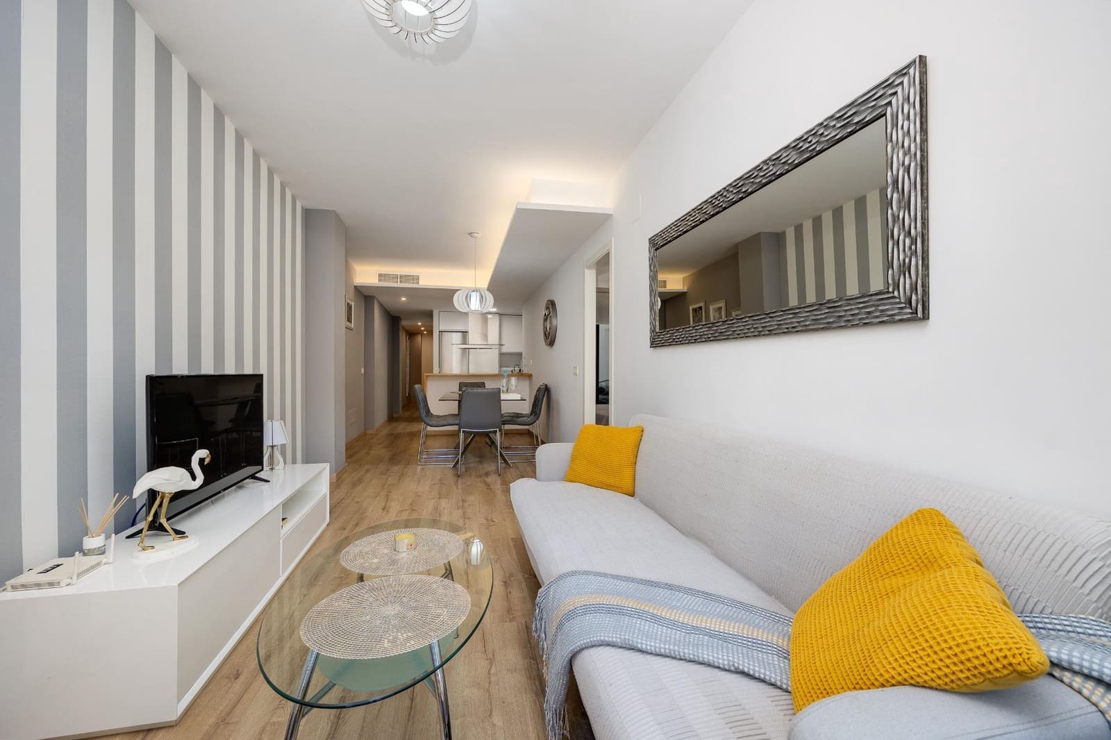 Apartamento de 3 habitaciones en Torrevieja en venta con garaje - 315.000 € (Ref: 9511264)