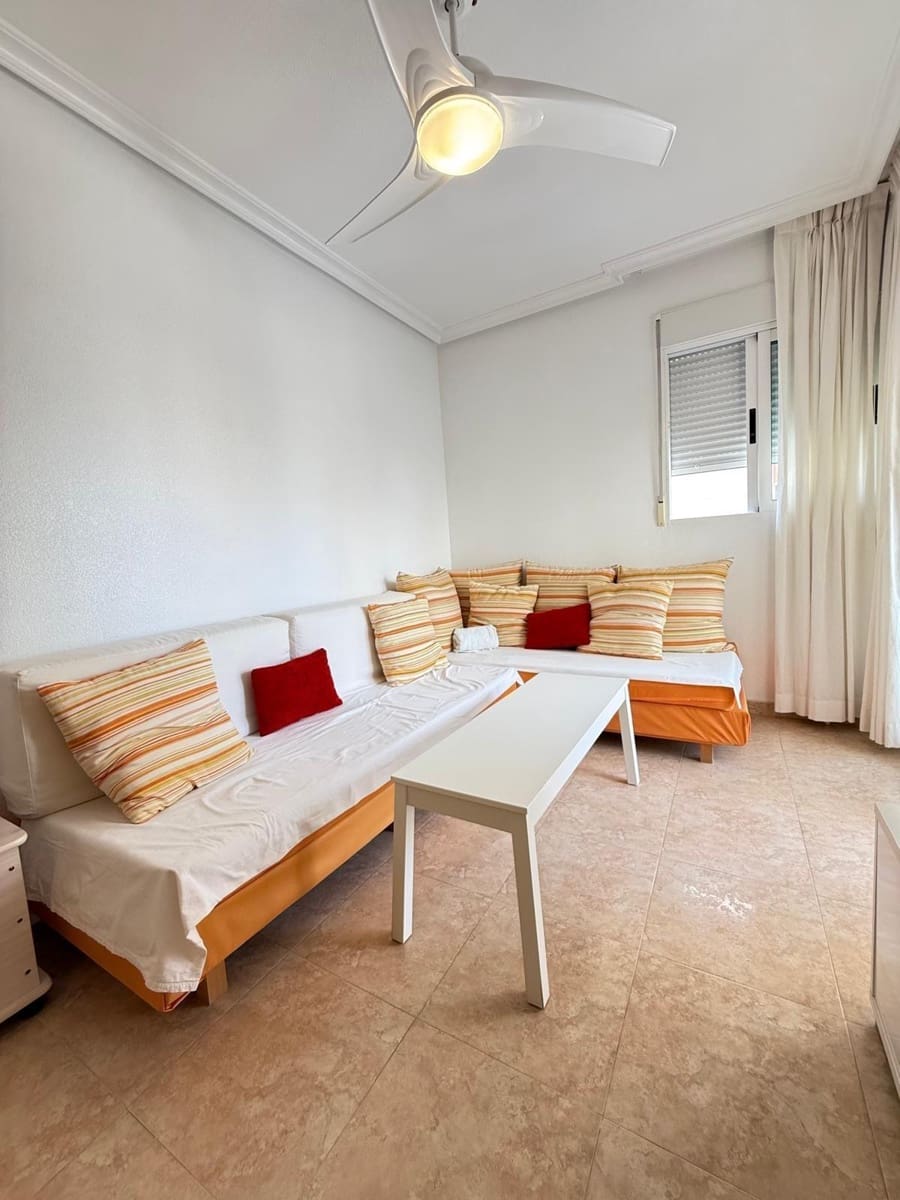 2 quarto Apartamento para venda em Torrevieja com piscina - 135 000 € (Ref: 9511265)