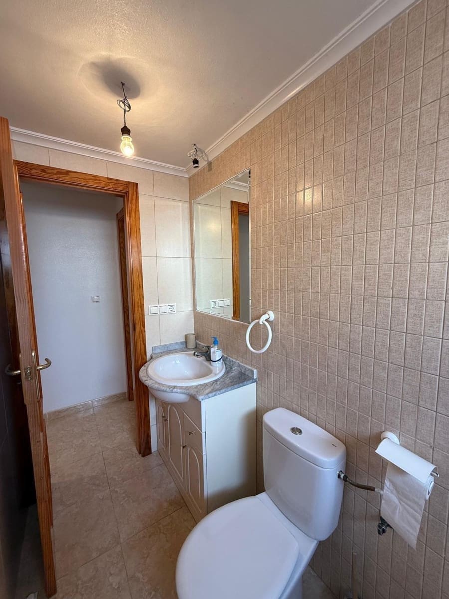 2 quarto Apartamento para venda em Torrevieja com piscina - 135 000 € (Ref: 9511265)