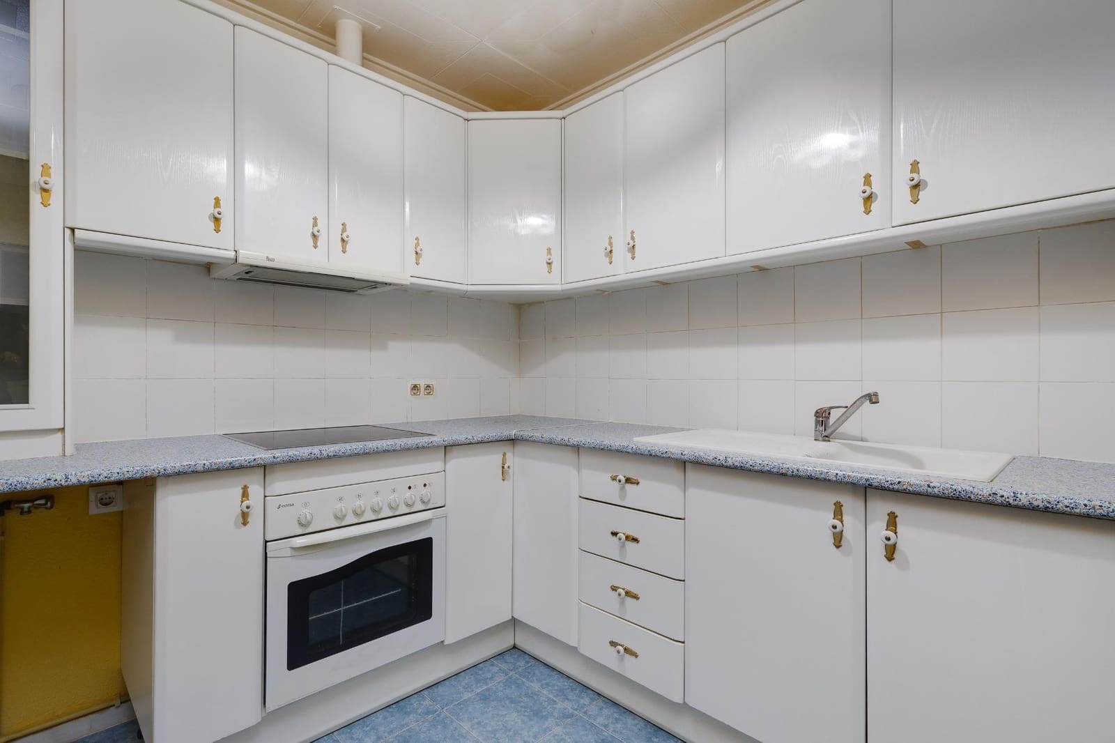 1 quarto Bungalow para venda em Torrevieja - 94 000 € (Ref: 9533637)