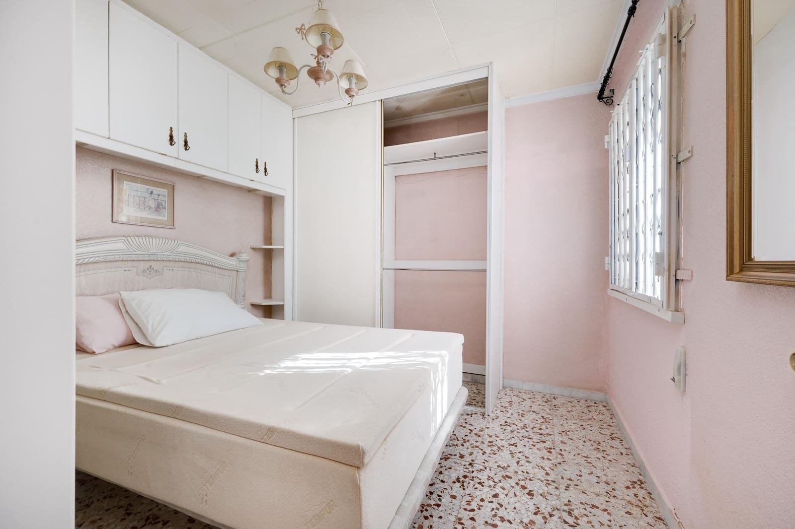 1 quarto Bungalow para venda em Torrevieja - 94 000 € (Ref: 9533637)