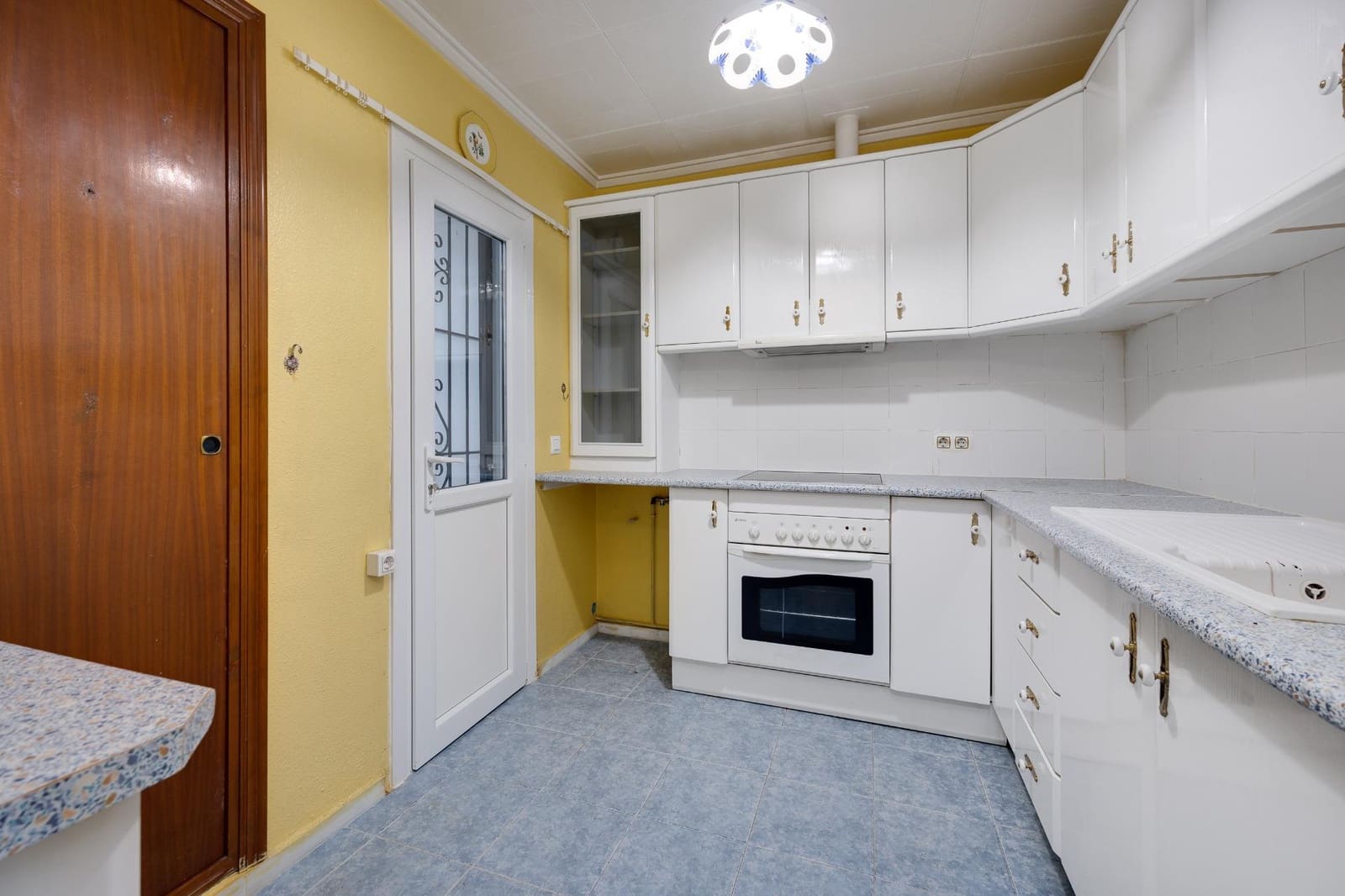 1 quarto Bungalow para venda em Torrevieja - 94 000 € (Ref: 9533637)