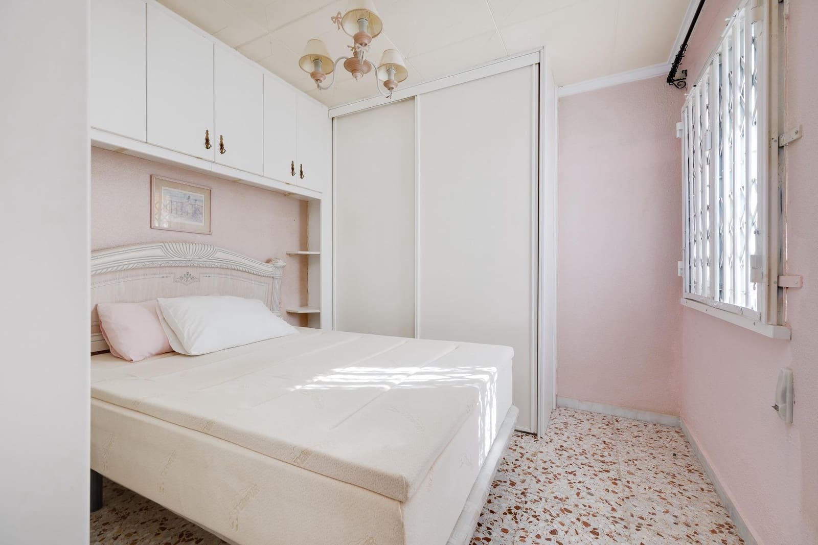 1 quarto Bungalow para venda em Torrevieja - 94 000 € (Ref: 9533637)