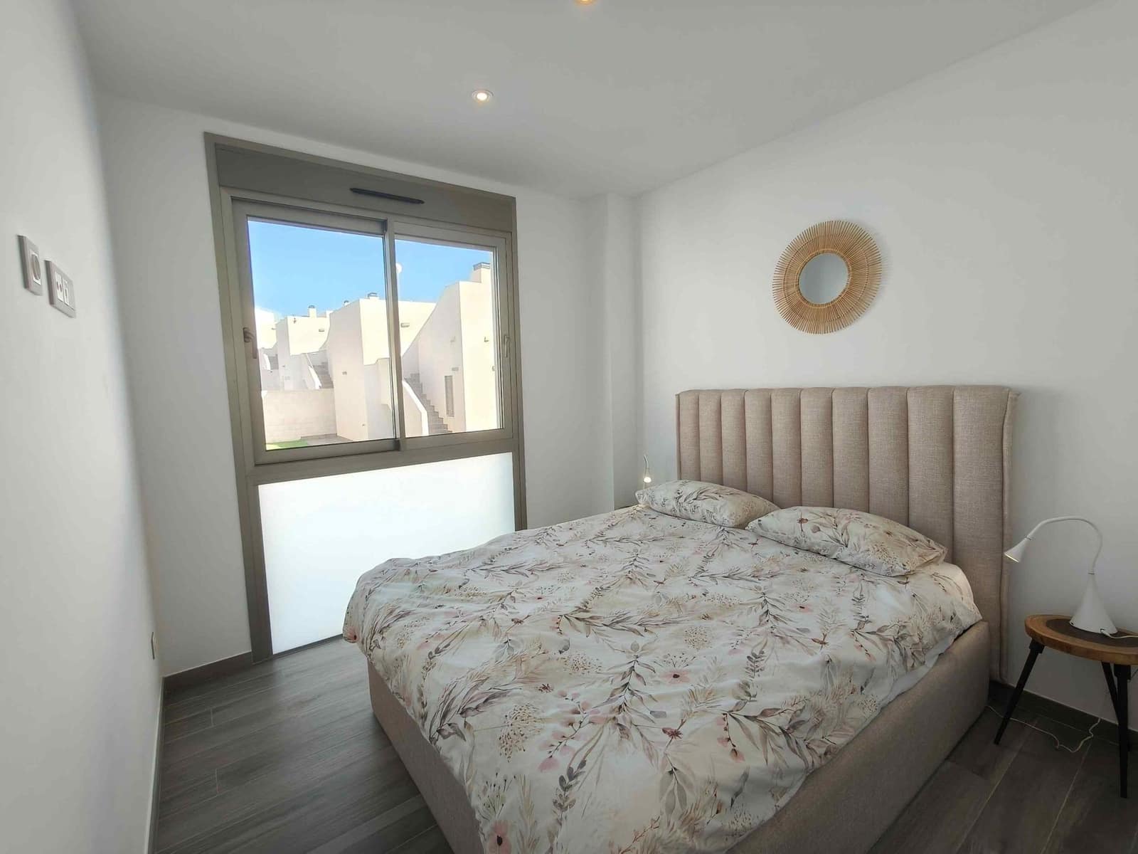 4 quarto Moradia para venda em Villamartin com piscina - 399 000 € (Ref: 9536092)