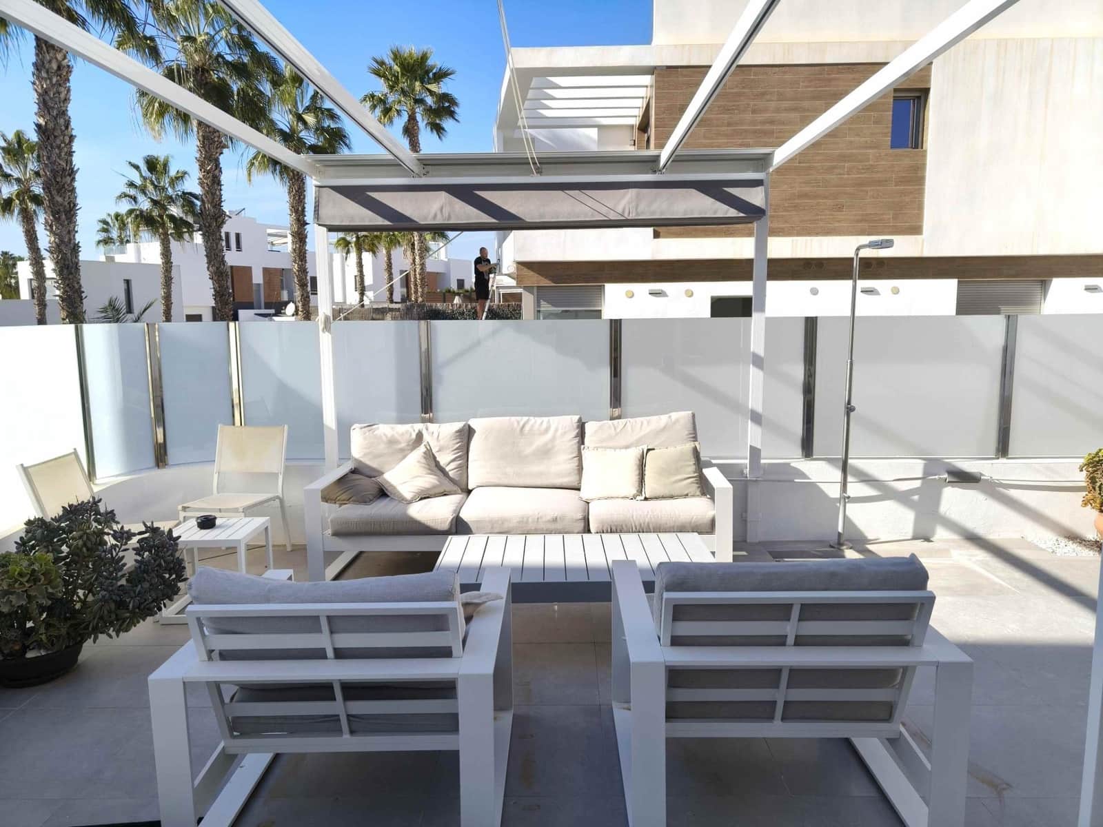 4 quarto Moradia para venda em Villamartin com piscina - 399 000 € (Ref: 9536092)