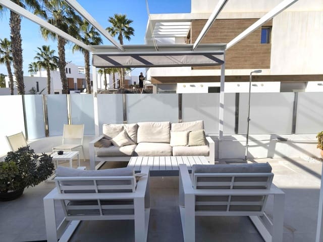 4 quarto Moradia para venda em Villamartin, Orihuela com piscina - 399 000 € (Ref: 9536092)