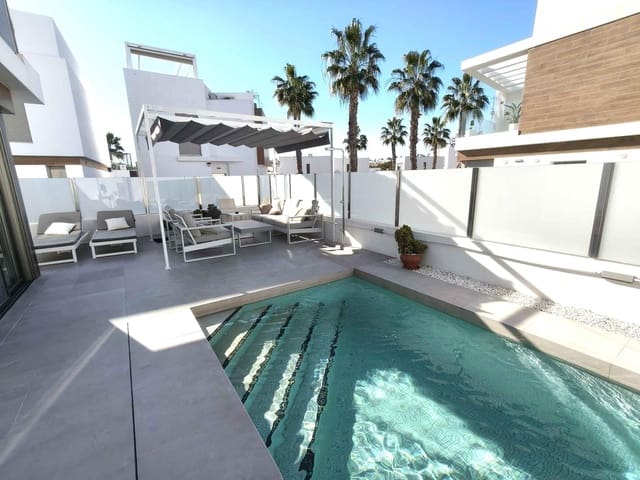 4 quarto Moradia para venda em Villamartin, Orihuela com piscina - 399 000 € (Ref: 9536092)