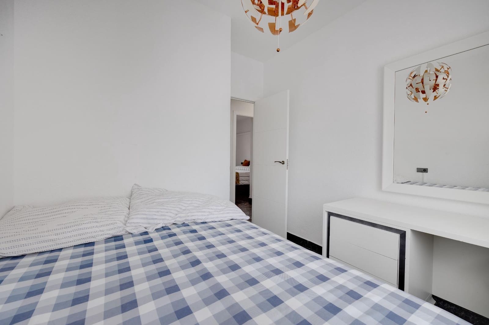 4 chambre Appartement à vendre à Torrevieja - 133 900 € (Ref: 9548424)