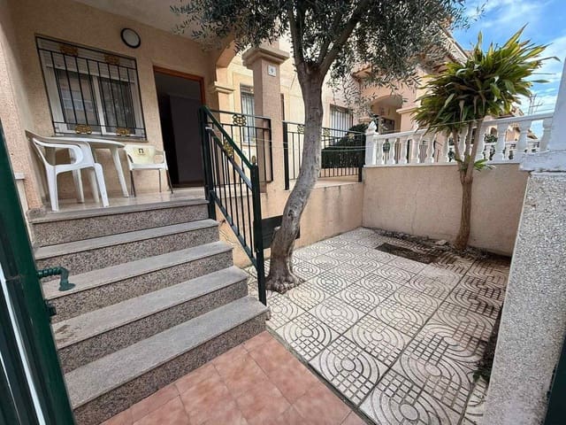 2 Zimmer Reihenhaus zu verkaufen in Torrevieja mit Pool - 129.990 € (Ref: 9562065)