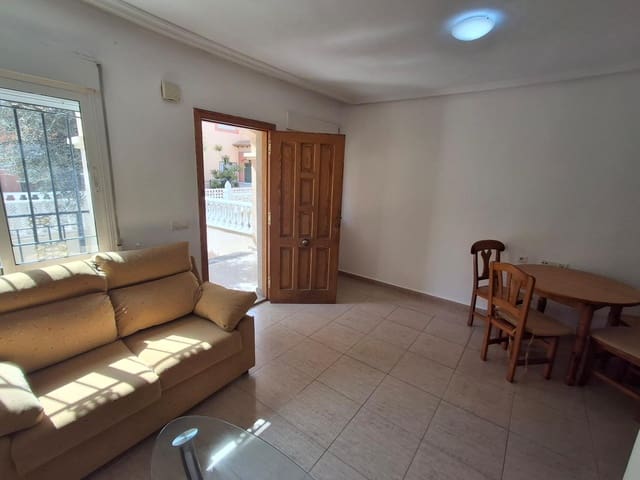 2 Zimmer Reihenhaus zu verkaufen in Torrevieja mit Pool - 129.990 € (Ref: 9562065)