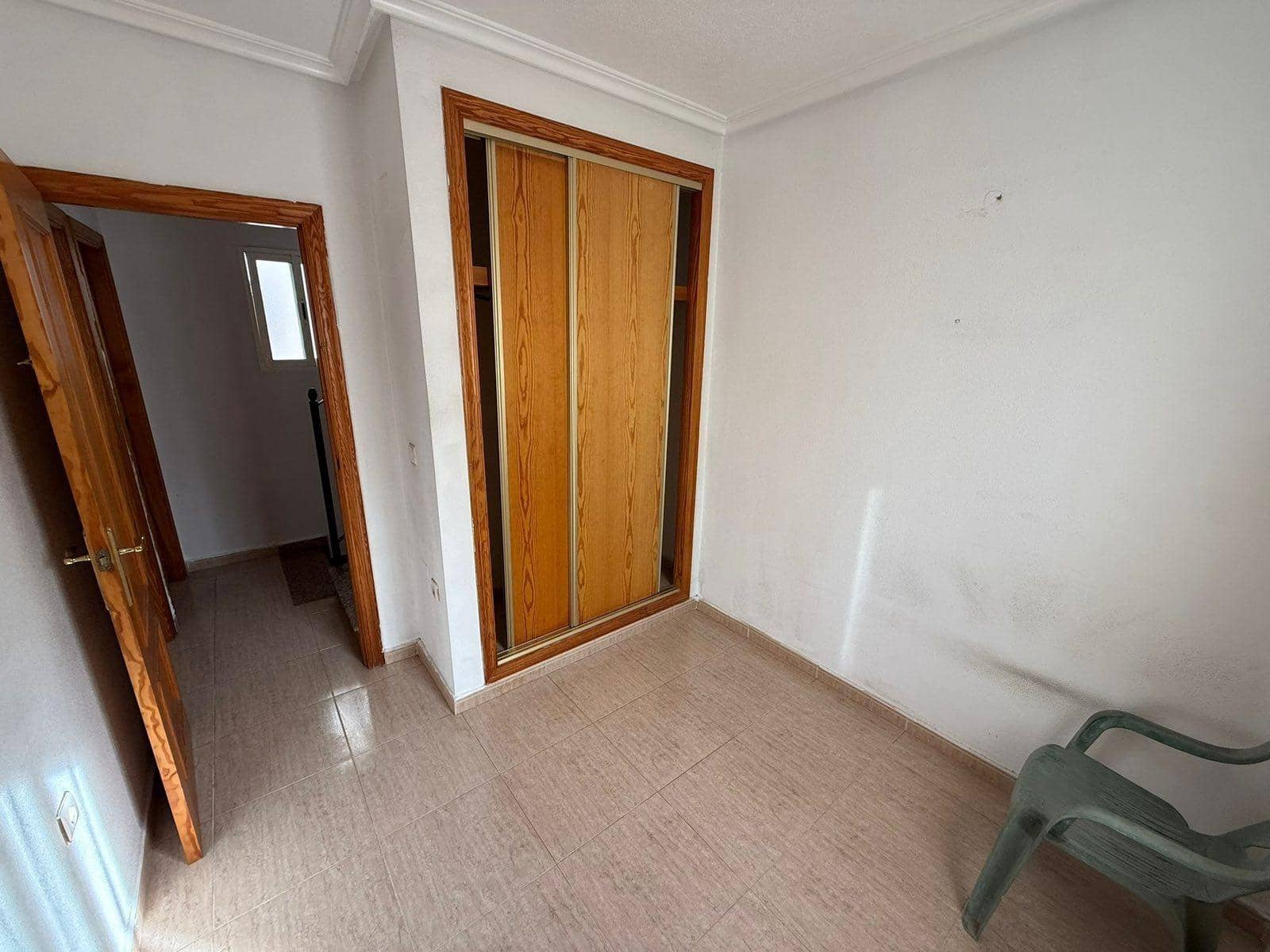 2 soveværelse Rækkehus til salg i Torrevieja med swimmingpool - € 129.990 (Ref: 9562065)