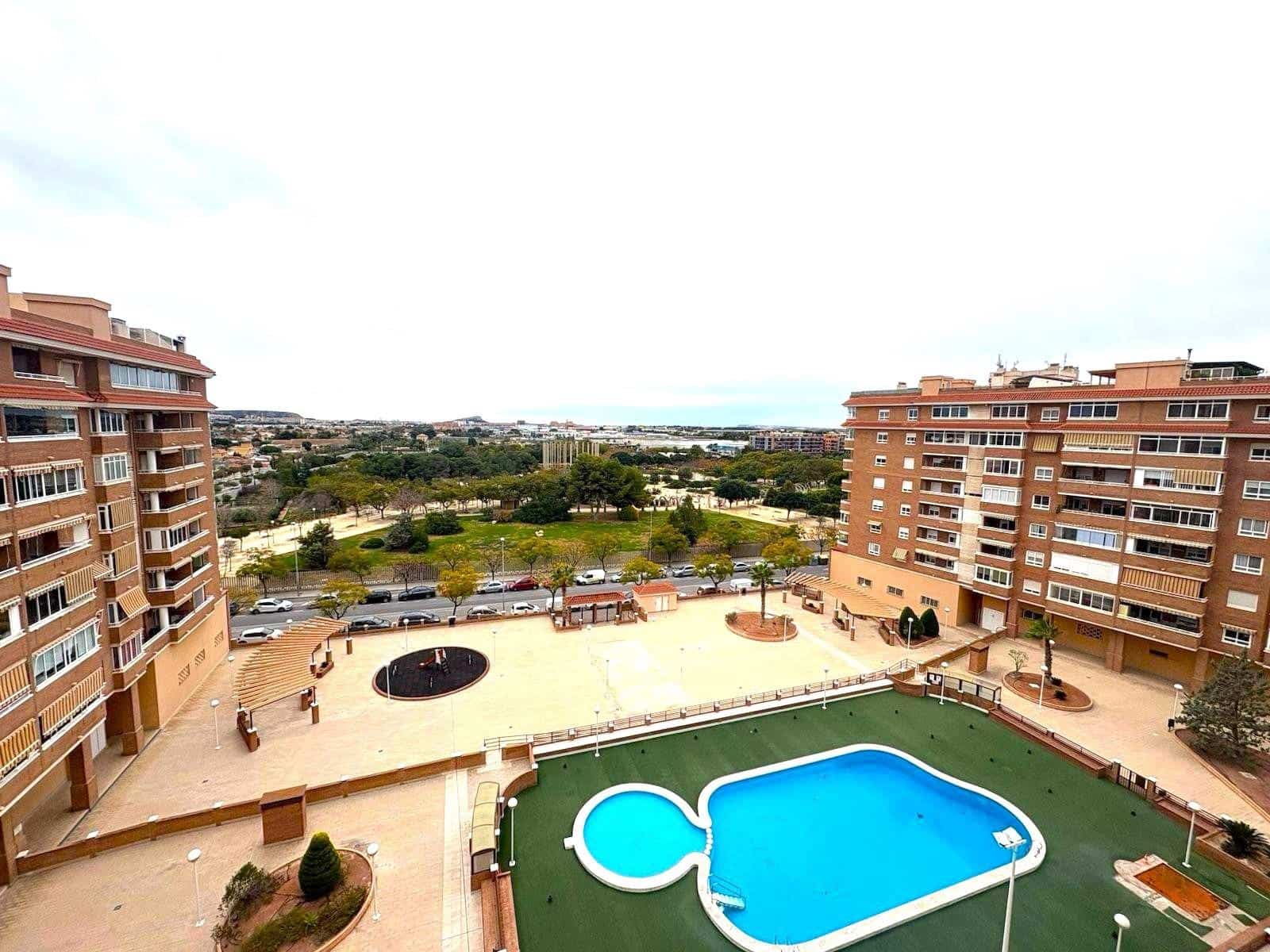 3 quarto Apartamento para venda em San Vicente / Sant Vicent del Raspeig com piscina garagem - 325 000 € (Ref: 9569004)