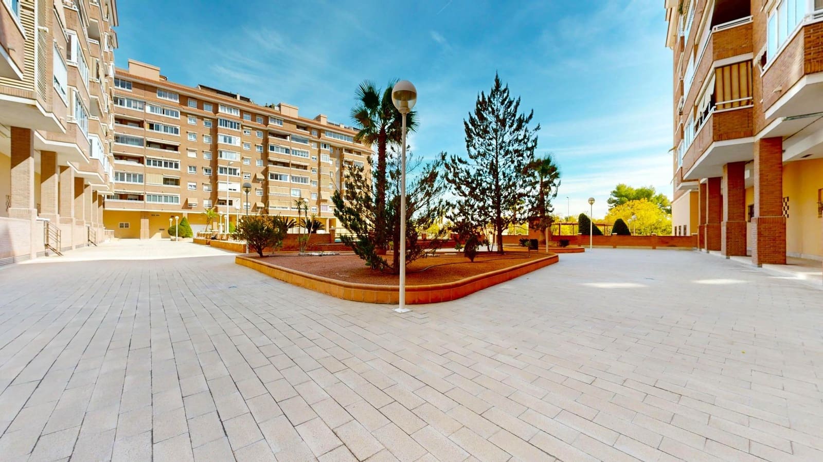 3 bedroom Apartment for sale in San Vicente / Sant Vicent del Raspeig with pool garage - € 299,900 (Ref: 9569004)