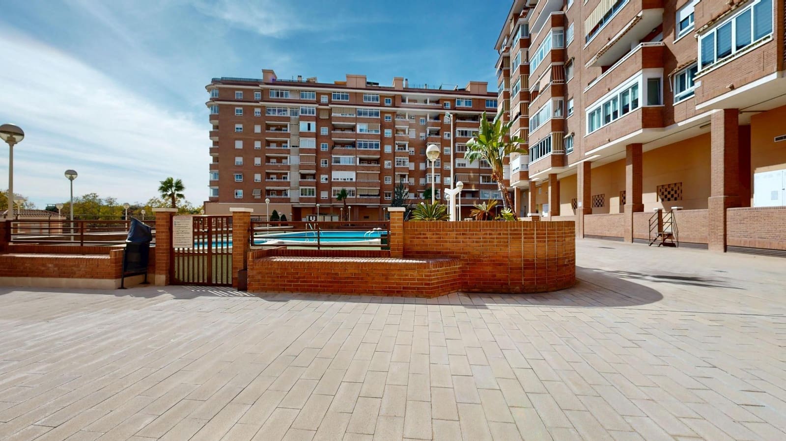 3 bedroom Apartment for sale in San Vicente / Sant Vicent del Raspeig with pool garage - € 299,900 (Ref: 9569004)