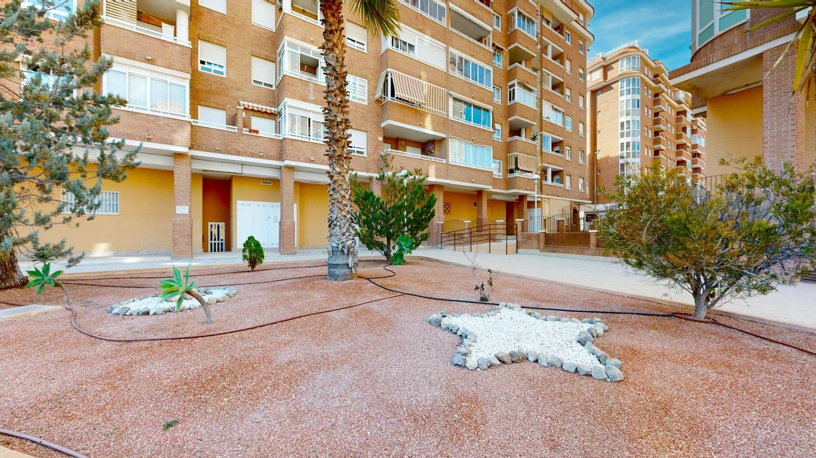 3 bedroom Apartment for sale in San Vicente / Sant Vicent del Raspeig with pool garage - € 299,900 (Ref: 9569004)