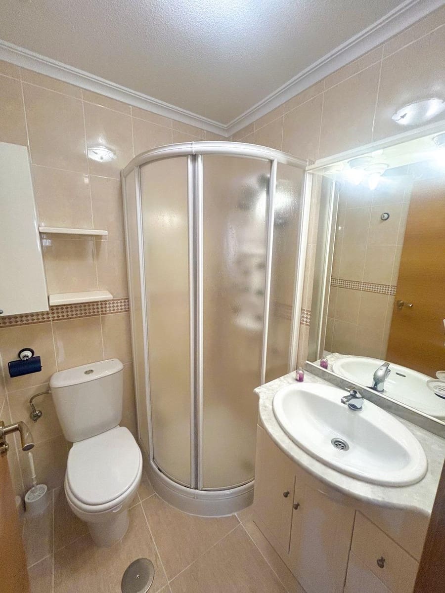 2 sovrum Lägenhet till salu i Torrevieja med garage - 148 500 € (Ref: 9583064)