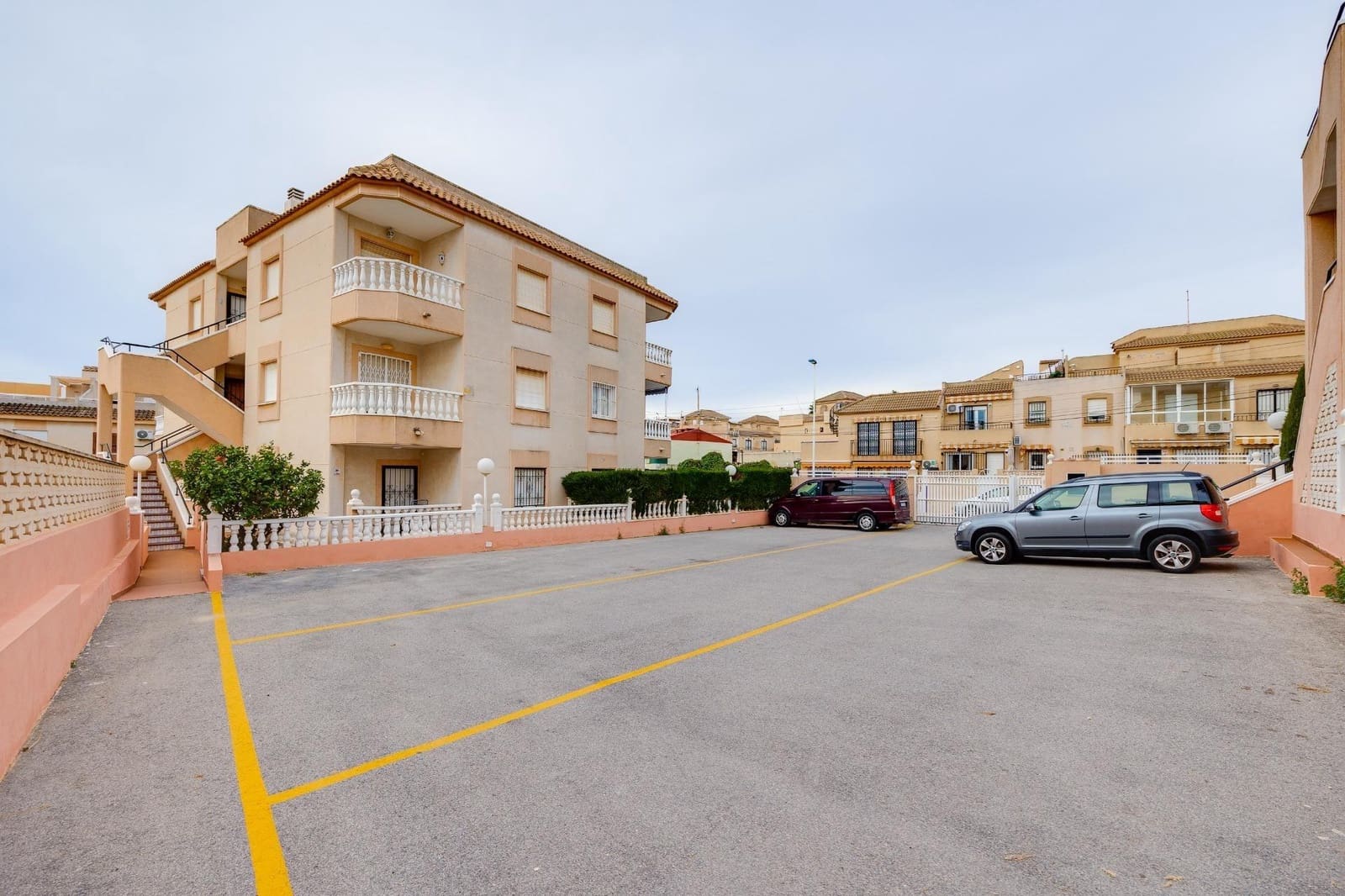 2 soverom Leilighet til salgs i Torrevieja med svømmebasseng - € 169 990 (Ref: 9583065)