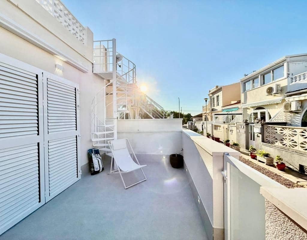 2 bedroom Bungalow for sale in El Chaparral - € 149,000 (Ref: 9596383)