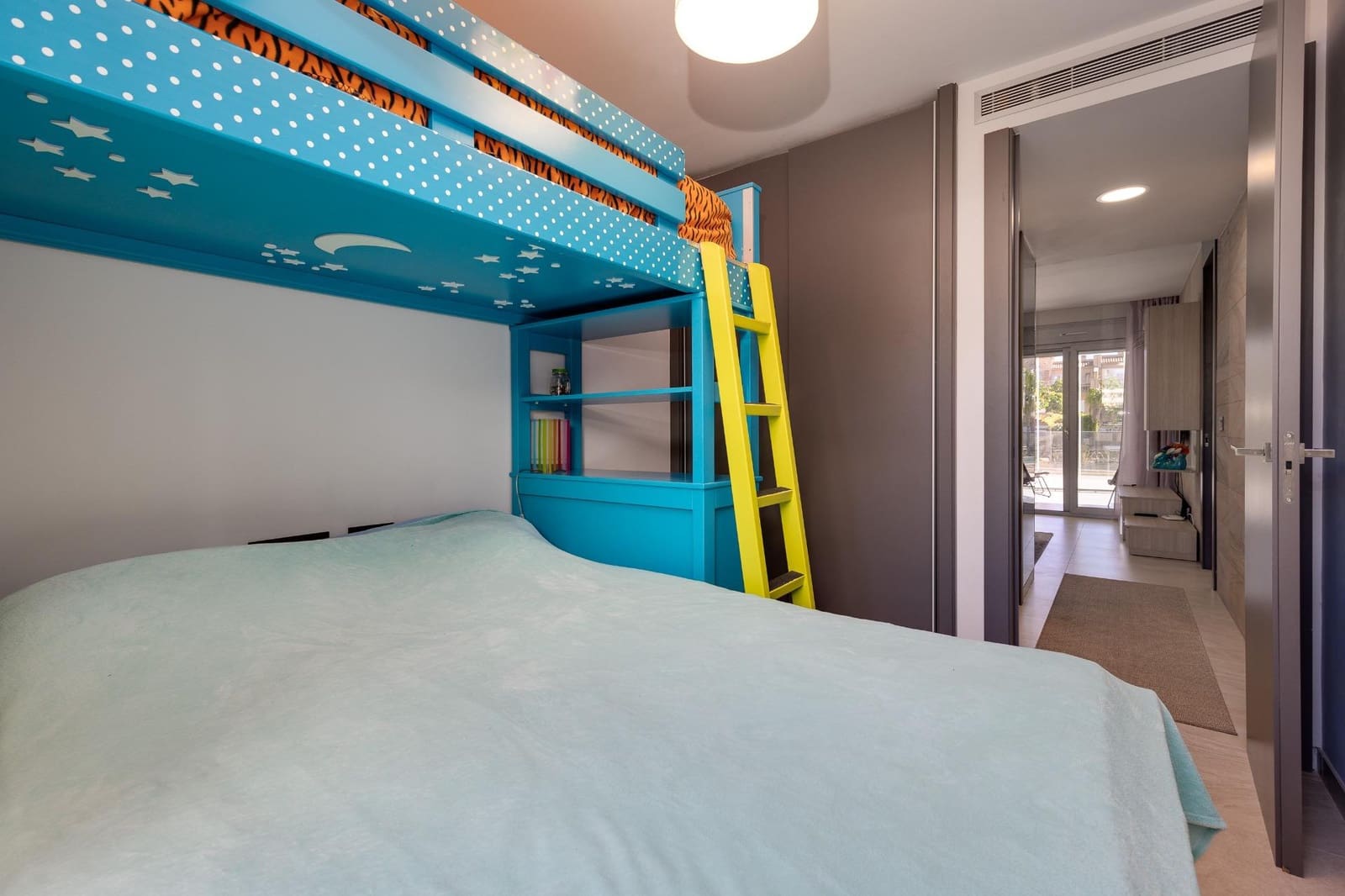 Bungalow de 3 habitaciones en Campoamor en venta con piscina garaje - 450.000 € (Ref: 9619497)