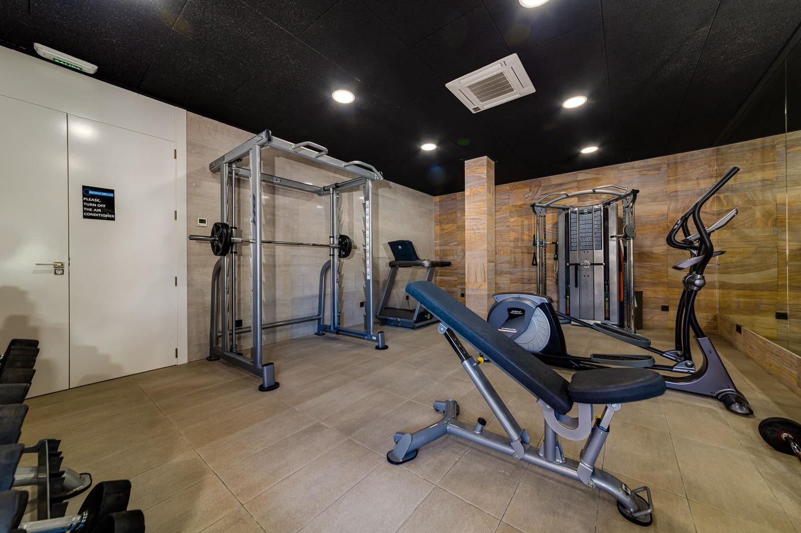 Bungalow de 3 habitaciones en Campoamor en venta con piscina garaje - 450.000 € (Ref: 9619497)