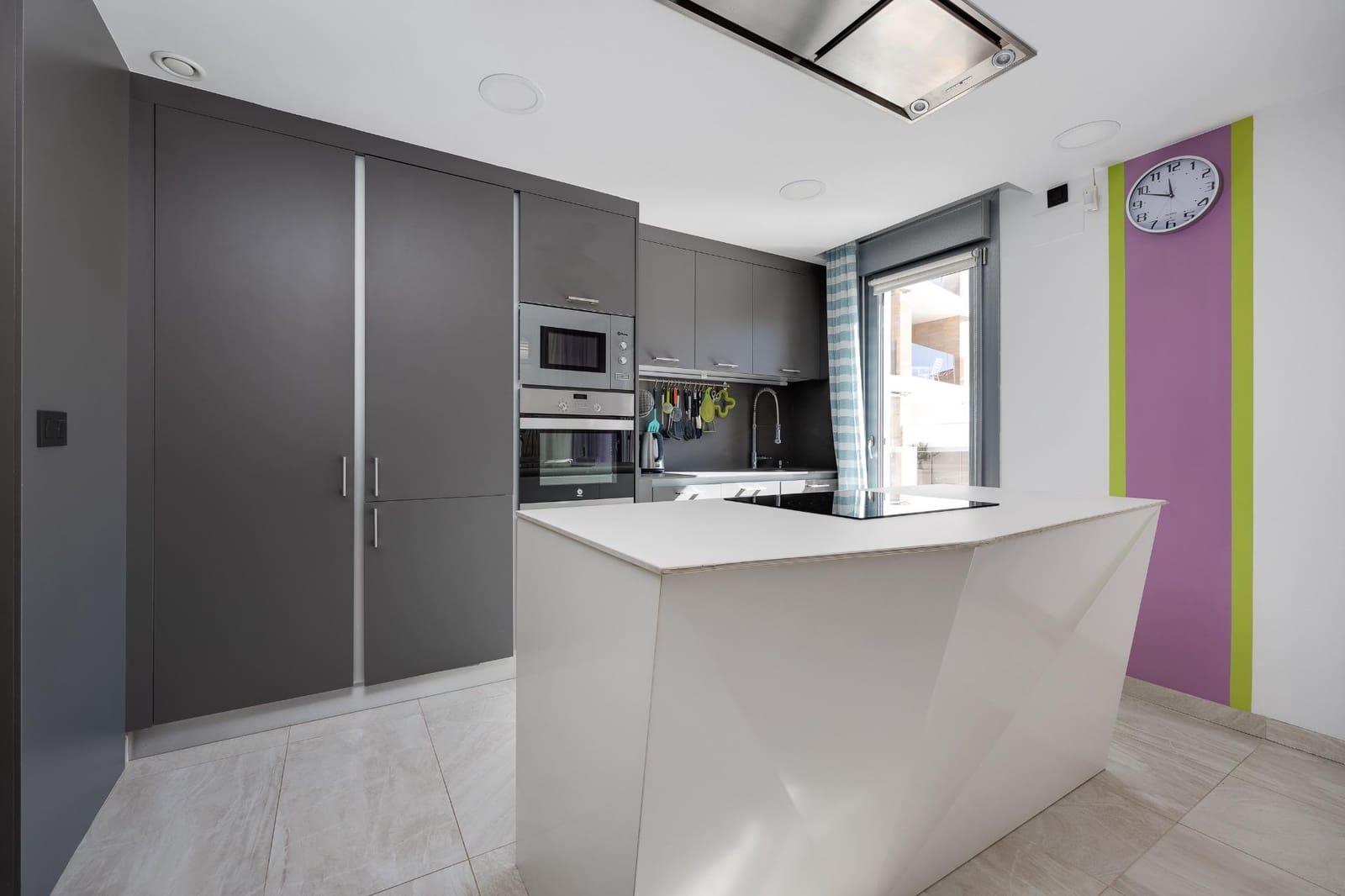 Bungalow de 3 habitaciones en Campoamor en venta con piscina garaje - 450.000 € (Ref: 9619497)