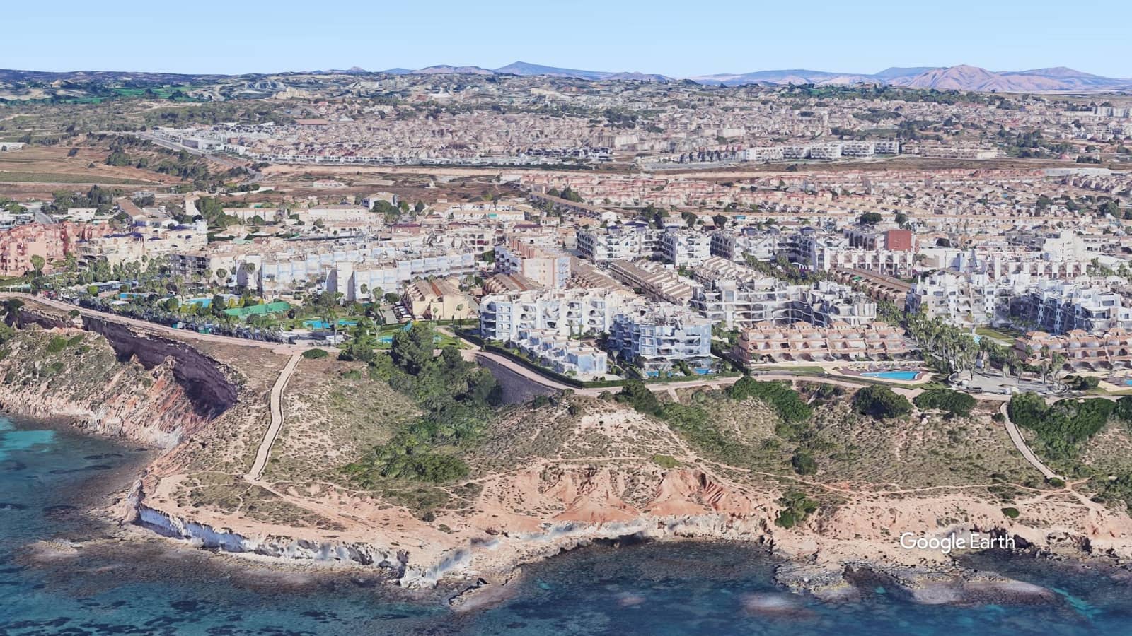 Bungalow de 3 habitaciones en Campoamor en venta con piscina garaje - 450.000 € (Ref: 9619497)