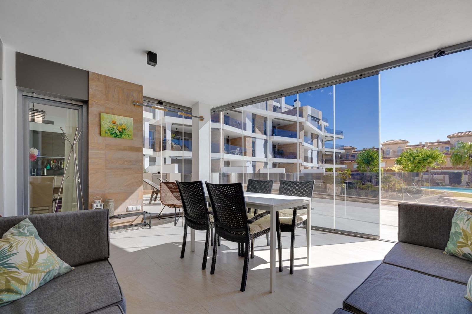 Bungalow de 3 habitaciones en Campoamor en venta con piscina garaje - 450.000 € (Ref: 9619497)