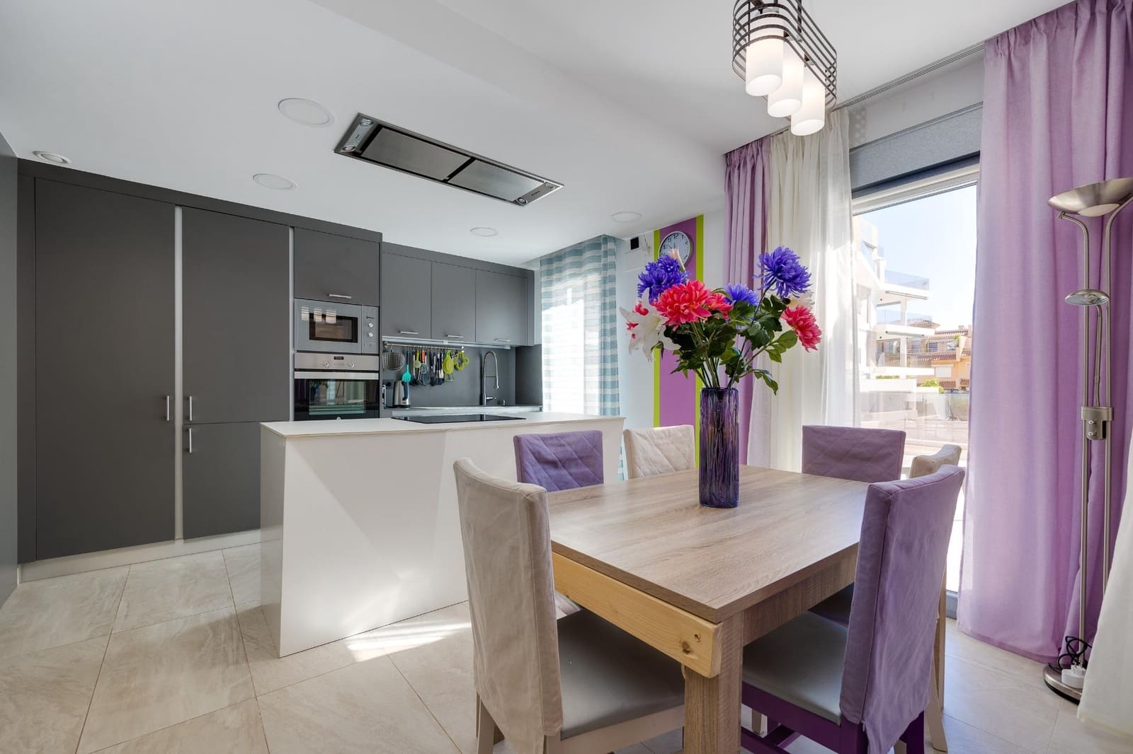 Bungalow de 3 habitaciones en Campoamor en venta con piscina garaje - 450.000 € (Ref: 9619497)